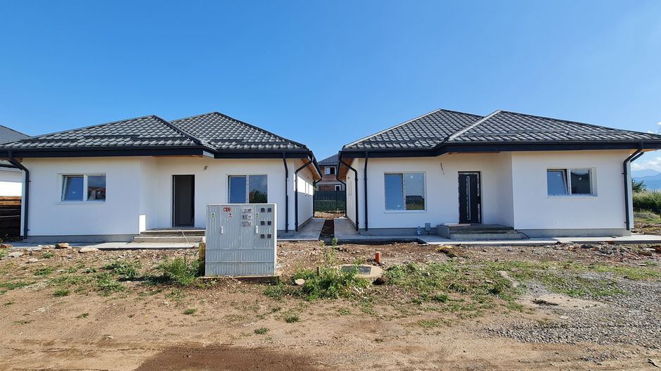 Casa individuala 3 camere cartier Izvor Tarlungeni Brasov - Poză 4