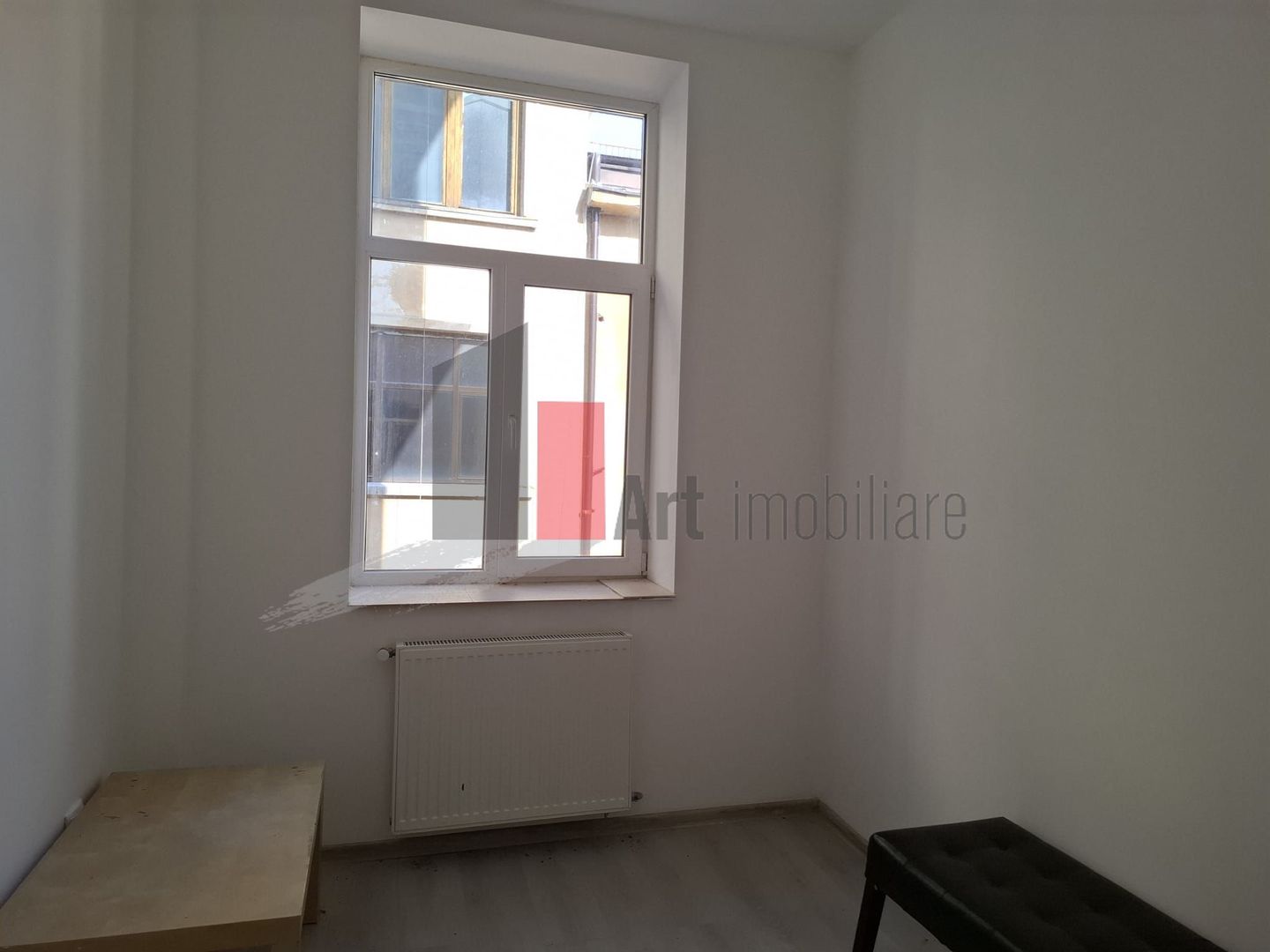 Apartamentul "REHEGUA" , stradal, bloc "REABILITAT" - Poză 8