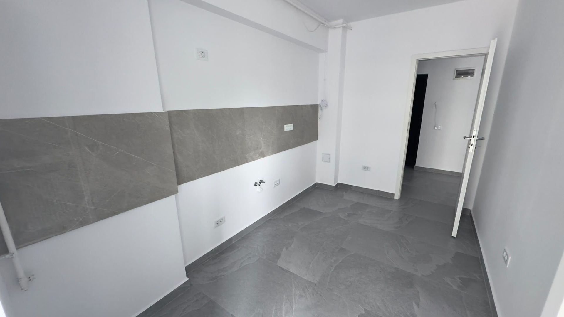 AP. 2 CAMERE - BLOC NOU, BUCATARIE INCHISA, LOC PARCARE, COMISION 0% - Poză 12