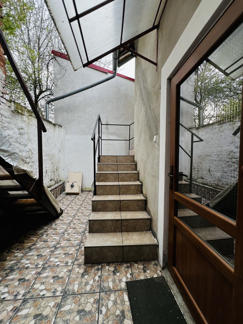 Casa 4 camere  complet renovata - Timisoara - Poză 9