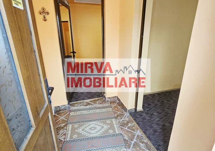Casă 3 camere de închiriat, zona Centrală–ideală pentru salon/birouri - Poză 2