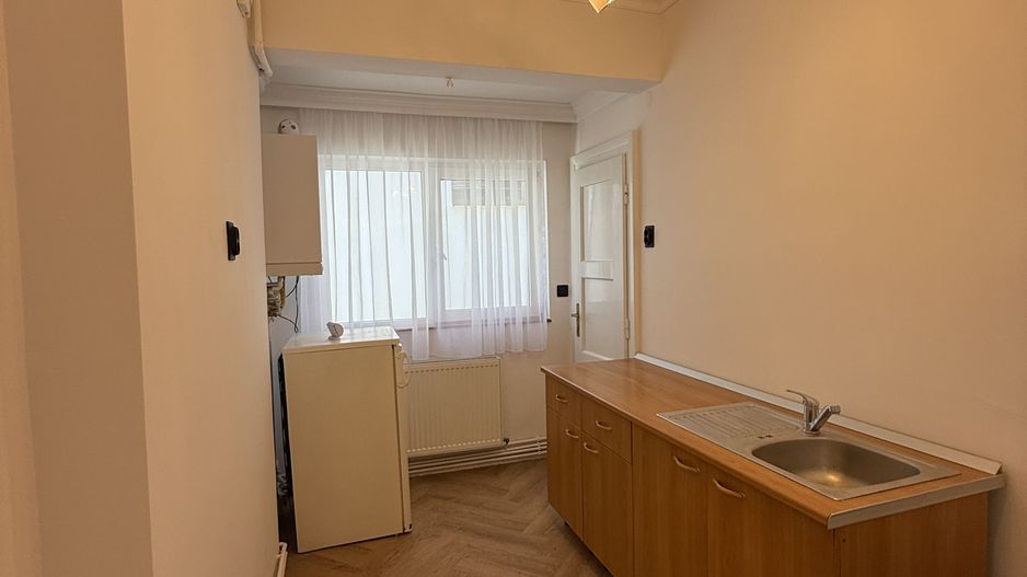 Spațiu de birouri de închiriat – Central, 100 mp, renovat complet - Poză 6