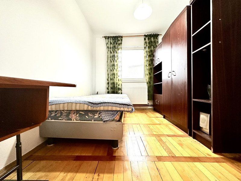 Apartament cu 3 camere de vânzare - Poză 9