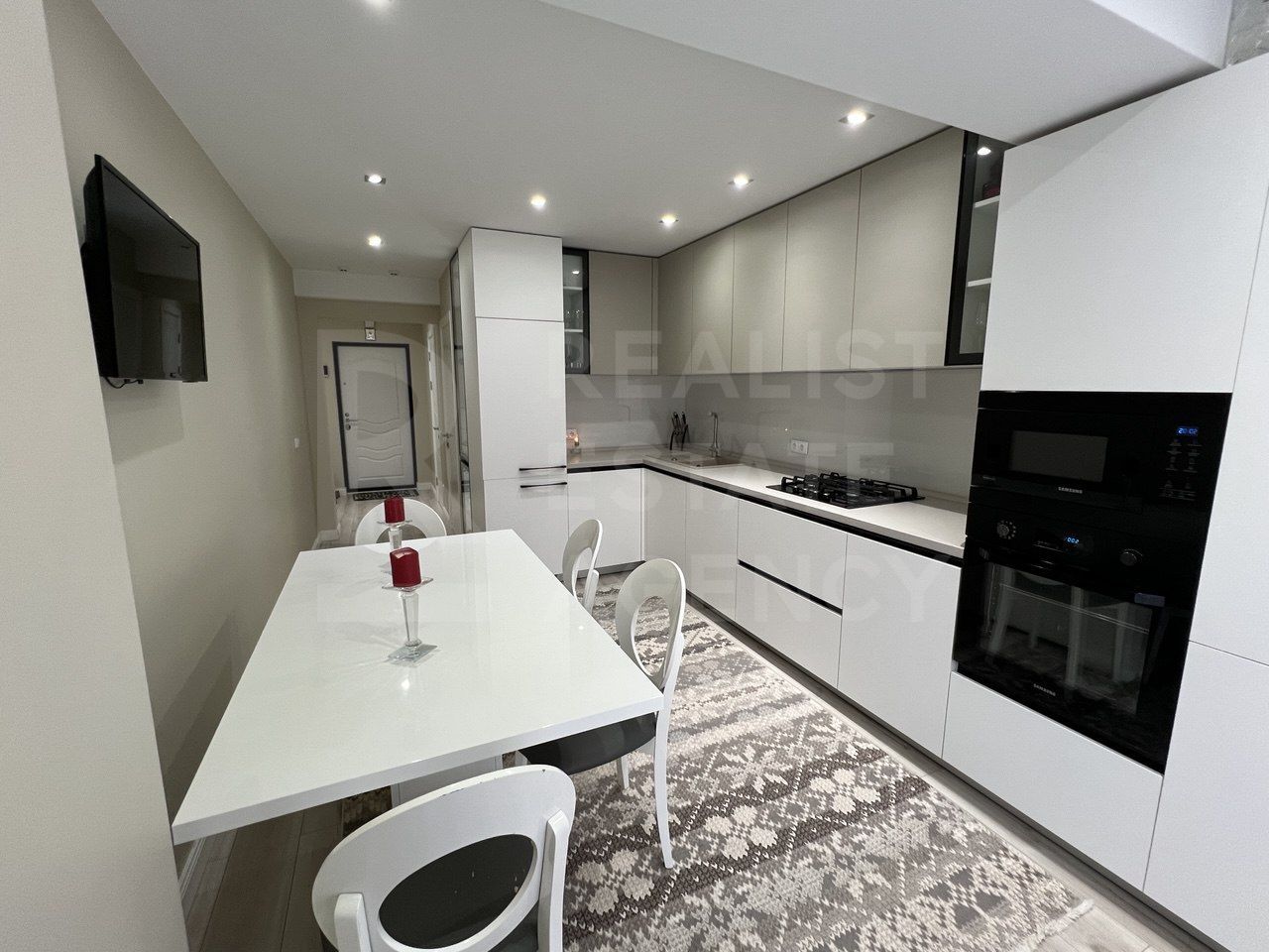 Vânzare, apartament, 2 camere, strada Ginta Latină, Ciocana - Poză 1