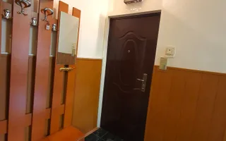 Apartament luminos cu vedere spre biserică, într-un cartier verde și liniștit. - Poză 22