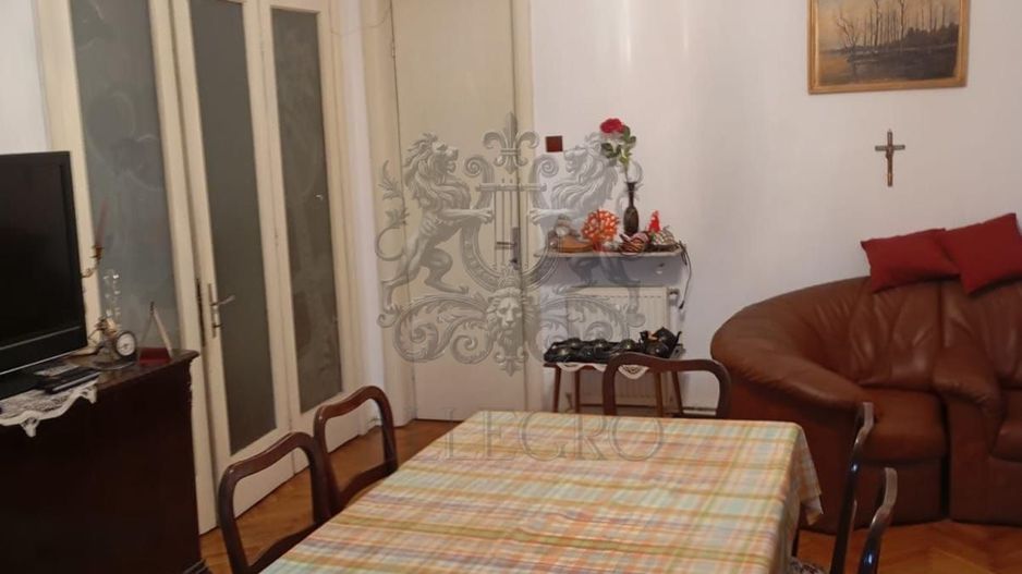 Piata Romana | Apartament | 188mp | 5 Camere | 5 Balcoane | 1934 - Poză 4