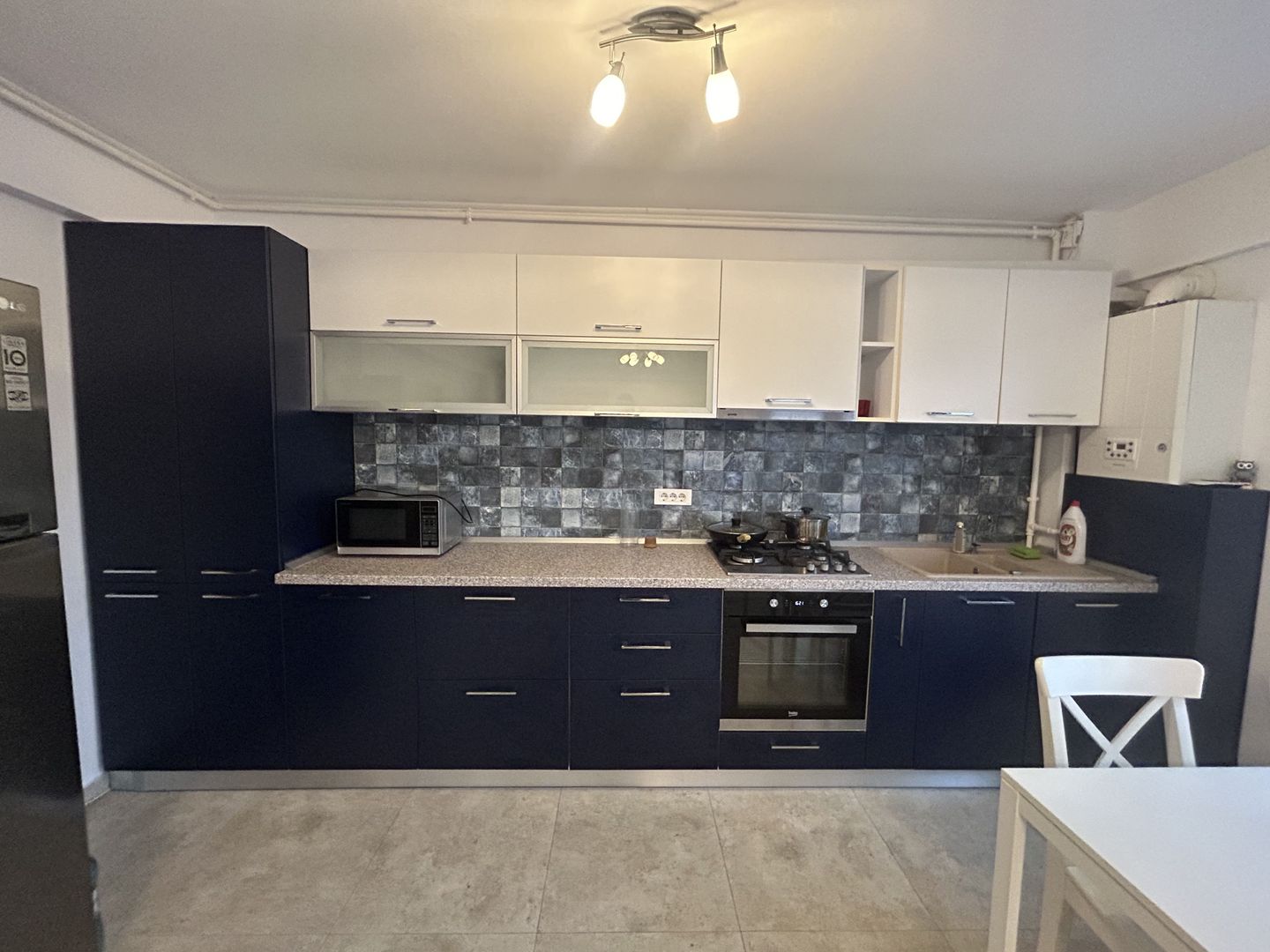 2 Camere Trapezului + Loc Parcare - Poză 3