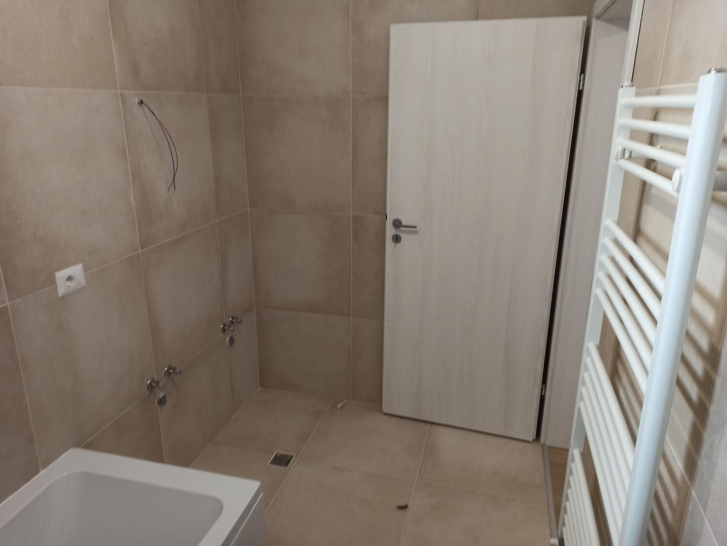 de neratat - vila la alb/4cam,2bai+parcare/centru Popesti Leordeni - Poză 23