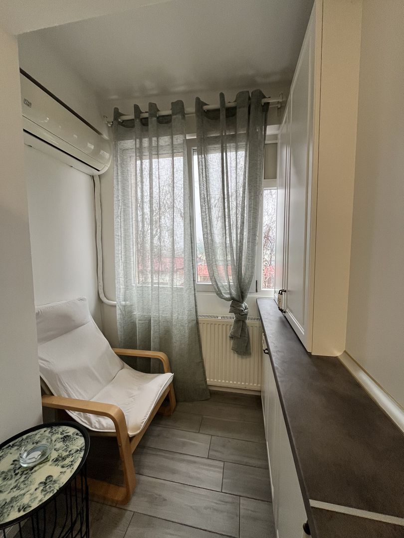 Studio bine compartimentat, parcare, complet mobilat, renovat, mutare imediata - Poză 9