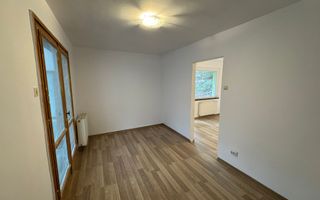 Apartament cu 3 camere Calea Bucuresti - Poză 4