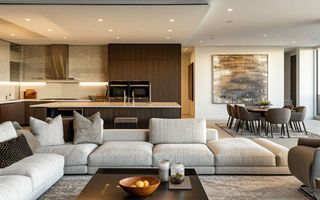 Casa 4 camere, 3 bai, terasa si curte NOU - Poză 2