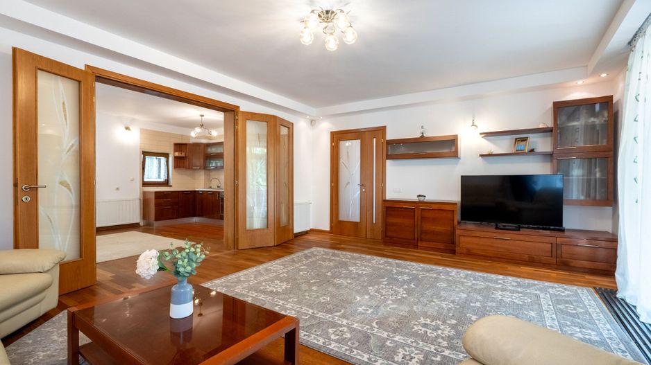 COMISION 0% - Baneasa/ Dobrogeanu Gherea-Garlei casa P+1+M 6 camere curte 550mp - Poză 6