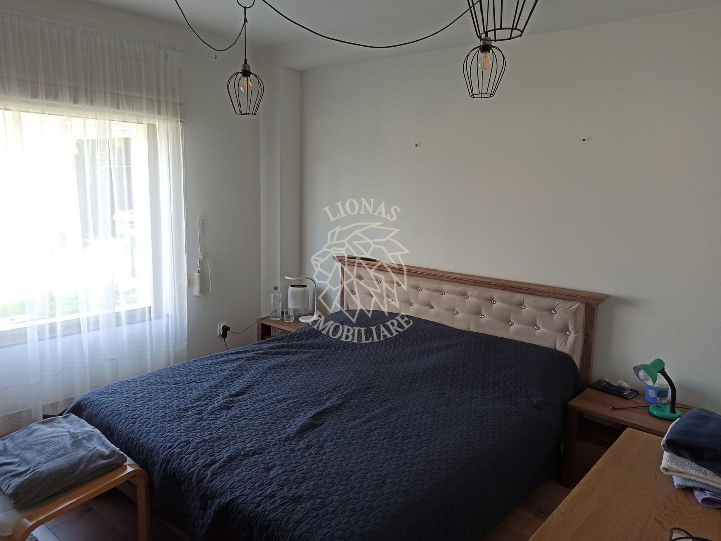 Casa 6 camere 220 mp-teren 1200 mp-curte amenajata-garaj-La Soare - Poză 4