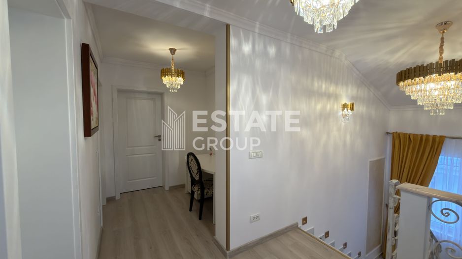 Casa individuala cu 5 camere in Dumbravita - Poză 10