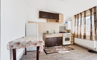 Casă de închiriat - Poză 3