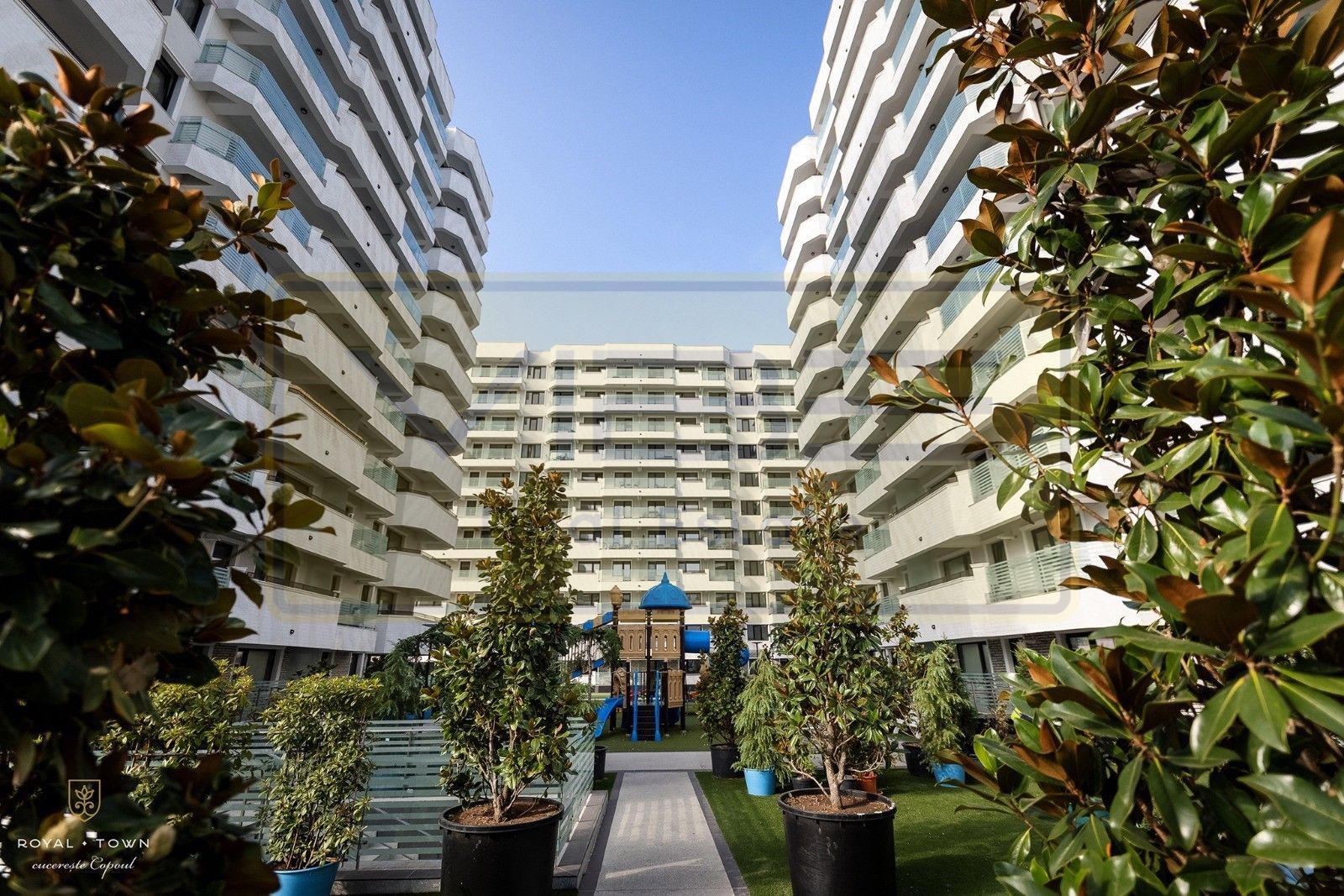 Copou- Royal Town - Decomandat - 64mp - Intabulat - Poză 1