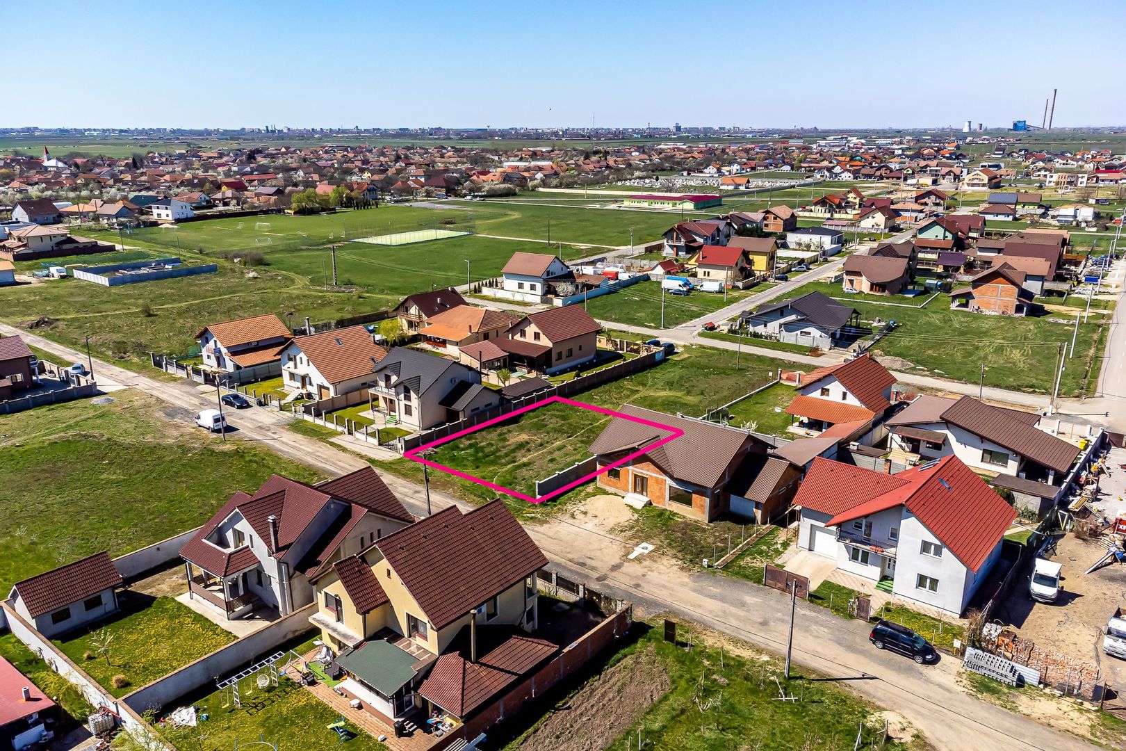 Teren cu utilități în Livada, suprafață 600 mp - Poză 6