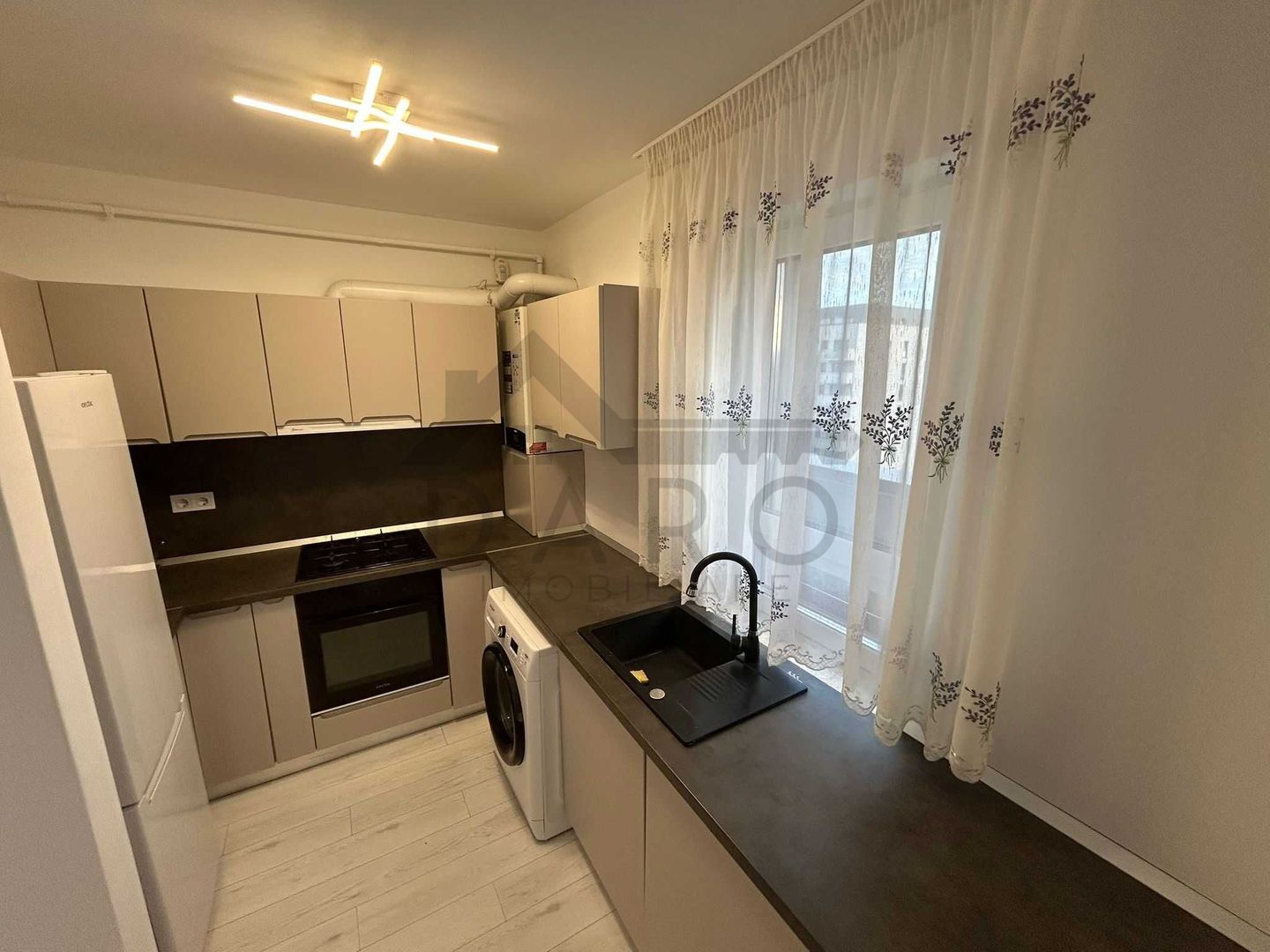 Proprietar, inchiriez apartament 2 camere Maurer - Poză 2