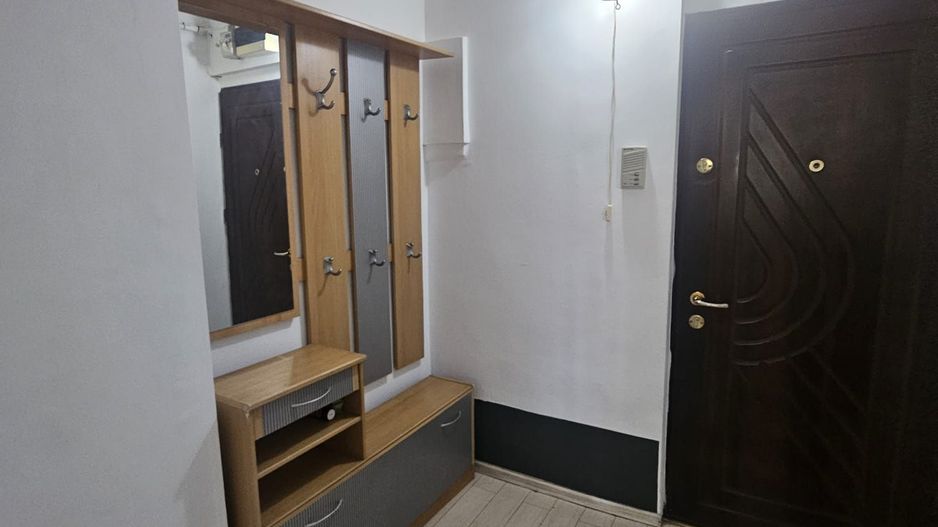 2 camere, etaj 1, stradal, vis-a-vis de Spitalul Militar - Poză 6