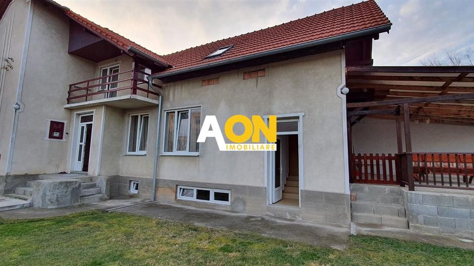 Casa 4 camere garaj 680 mp teren ultracentral - Poză 1