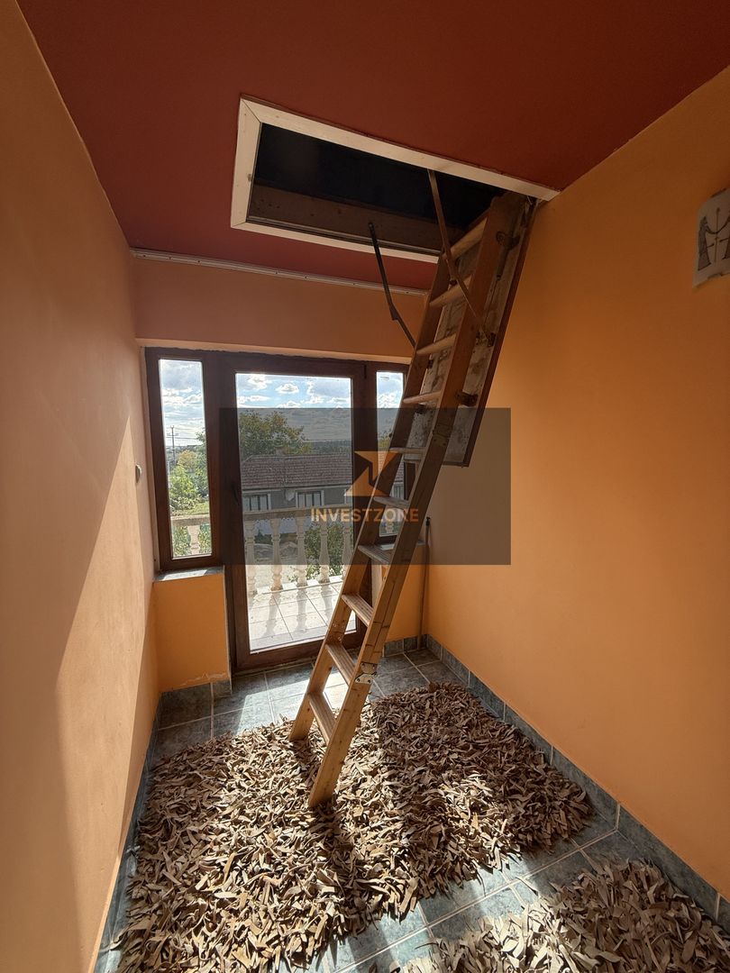 Casă cu teren central în Miersig 20 km de Oradea - Poză 19