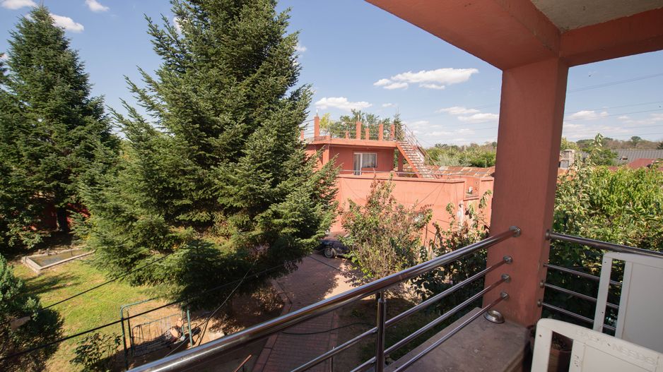 Casa de vanzare 9 camere potential investitie Cornetu teren 1200mp - Poză 22