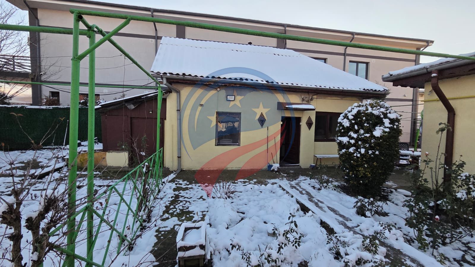 🌿 Casă cu teren 620 mp – Romanești | Liniște, acces excelent, potențial mare - Poză 1