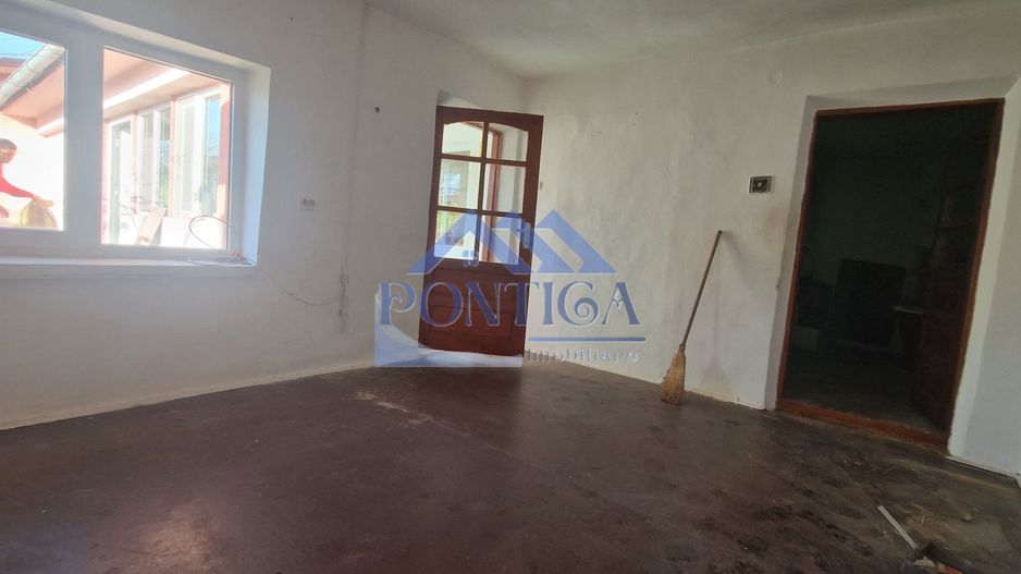 Oportunitate de Investiție casa  în Lumina - Poză 10