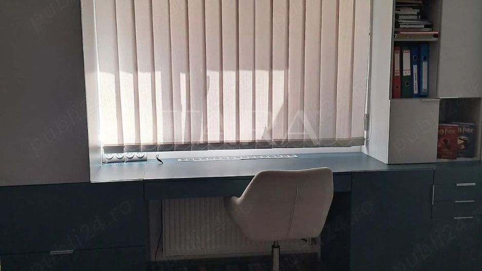 Apartament 3 camere + balcon 10 mp, mobilat și utilat, zona Vivo. - Poză 6