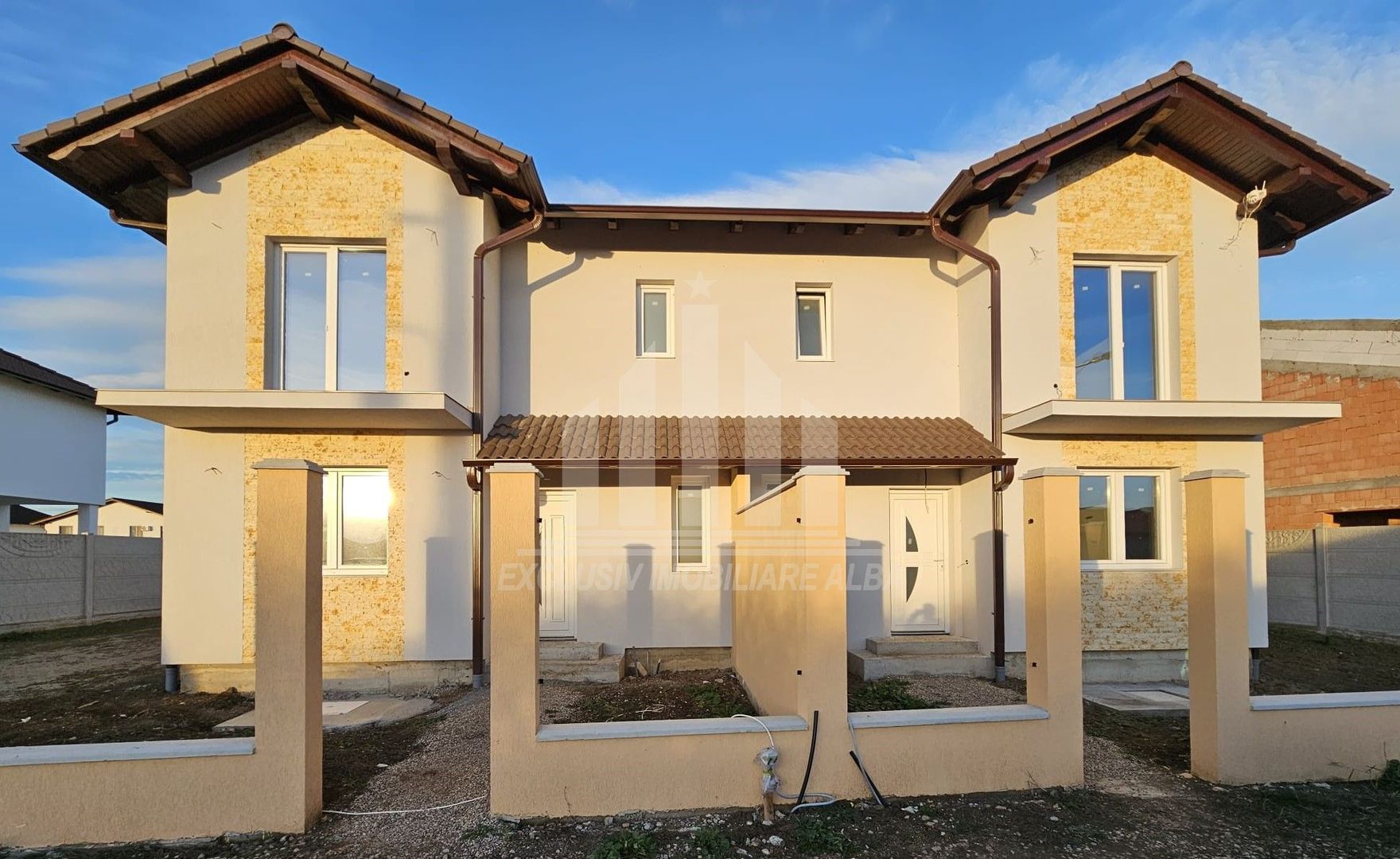 Casa tip duplex de vanzare, Dealul Furcilor - Poză 1