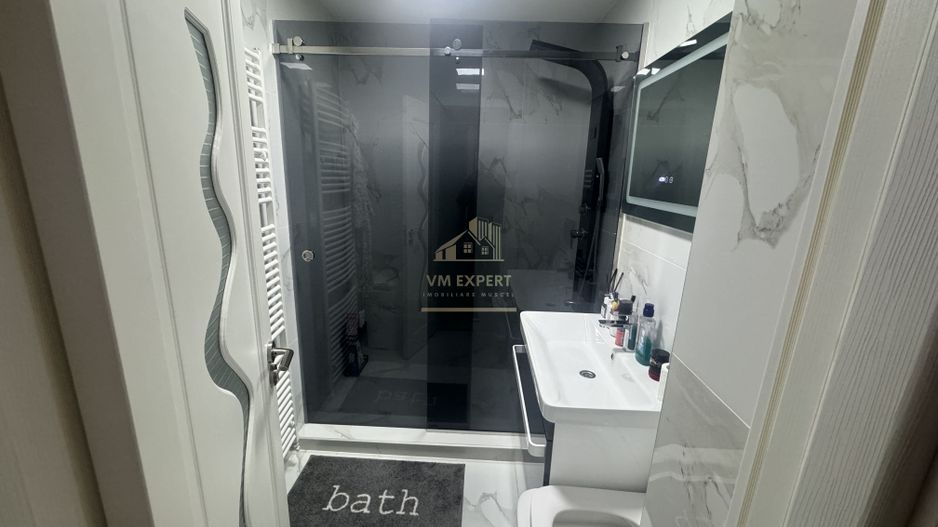 APARTAMENT CU 3 CAMERE, ETAJ 4, GRUI, CAMPULUNG - Poză 13