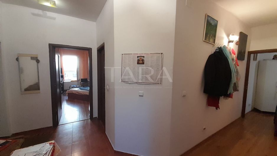 Apartament cu 3 camere în zonă centrală, compartimentat eficient. - Poză 7