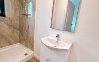 Duplex 4 camere + curte 100 mp Tunari - Poză 3