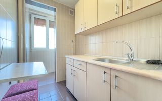 Apusului | Str Lacul Zanoaga | Pta Gorjului | Ghirlandei | 3 camere - Poză 8