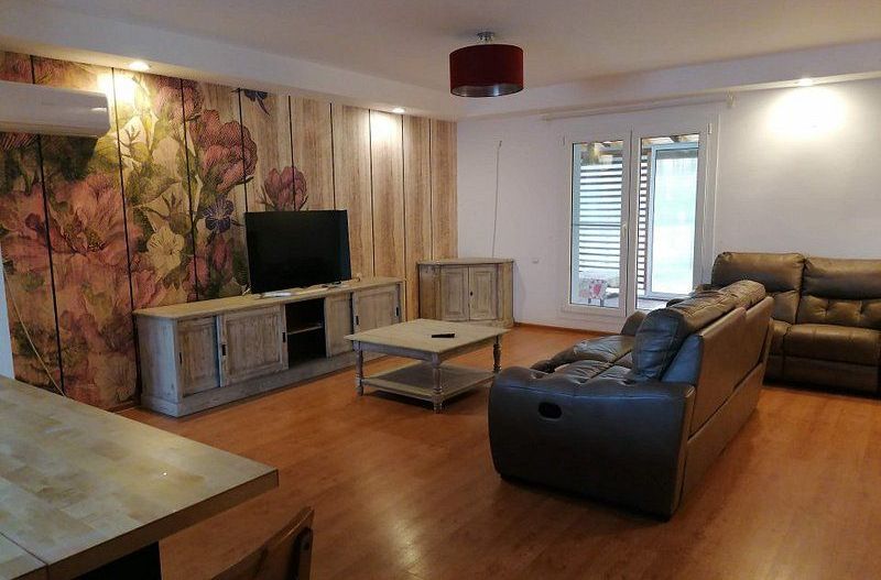 Vila tip N 4 camere in Cosmopolis, mobilata si utilata - Poză 21