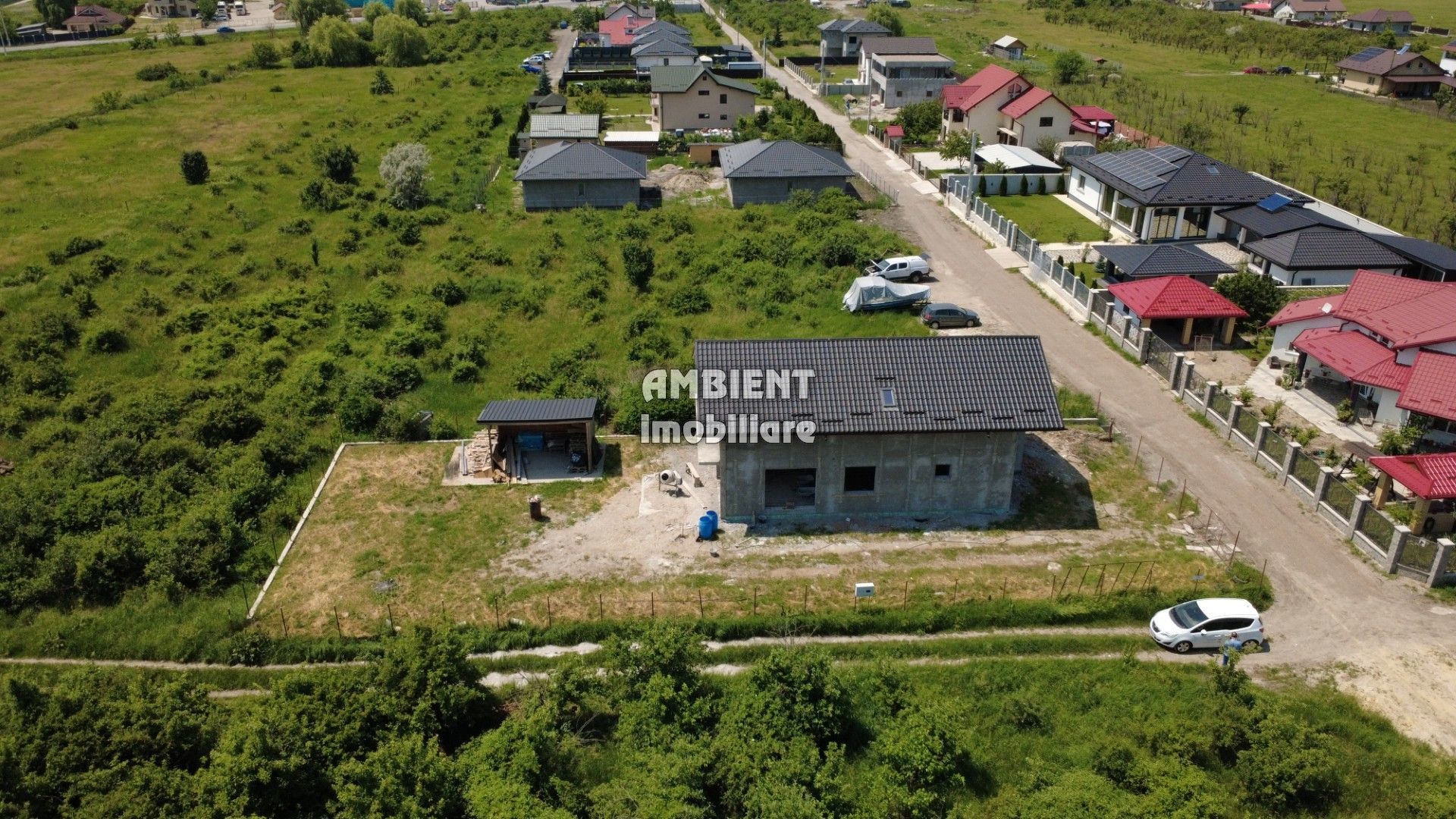 DE VÂNZARE / SCHIMB - Vilă P+M la ”GRI”, zona EVEREST; - Poză 3