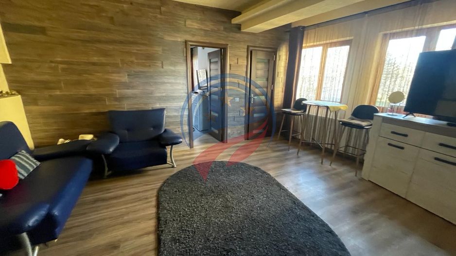 Casa moderna alcatuita din trei apartamente, zona Rovine - Poză 3