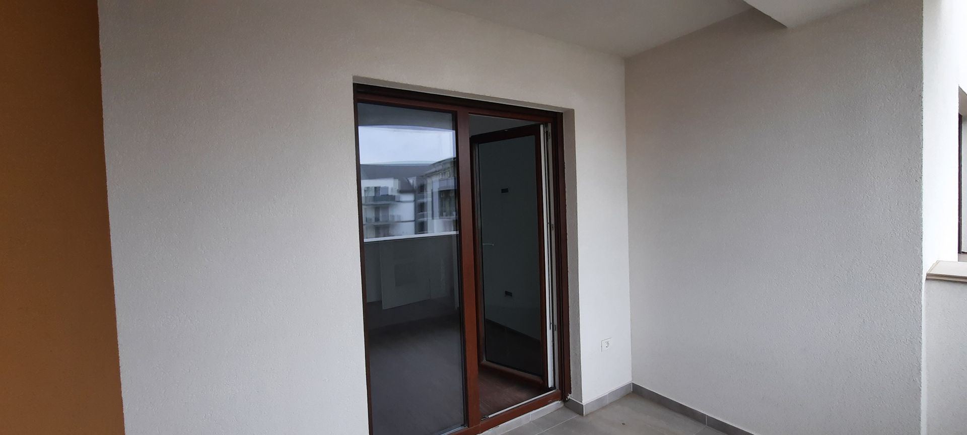 Apartament cu 6 camere si 4 locuri de parcare - Kaufland - Poză 9