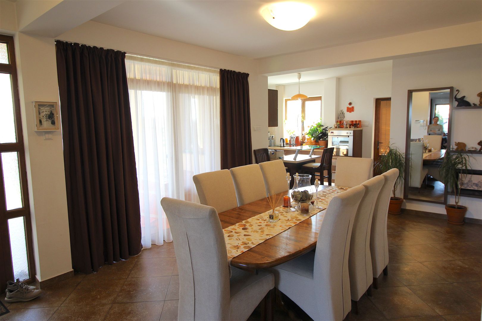 Casă / Vilă cu 5 camere de vânzare în zona Dumbravita - Poză 8