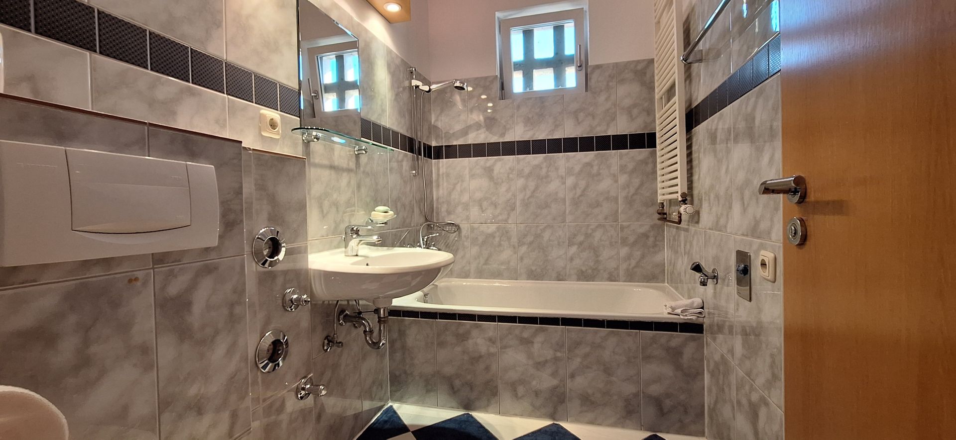 Apartament cu 2 camere - P-ta 700/Business Center - Poză 9
