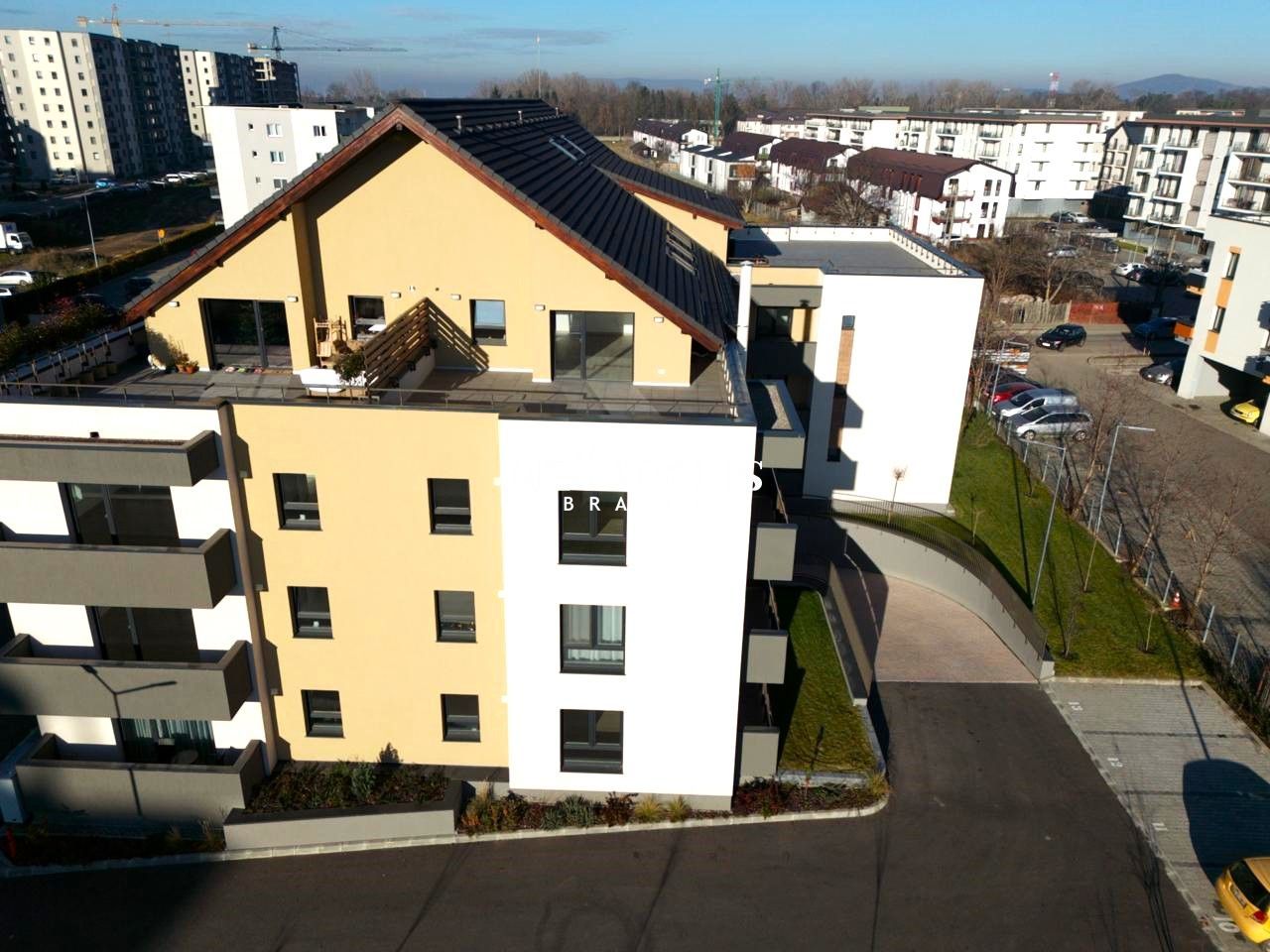 Apartament  3 camere | tip Penthouse | Intabulat | Tractorul - Poză 12