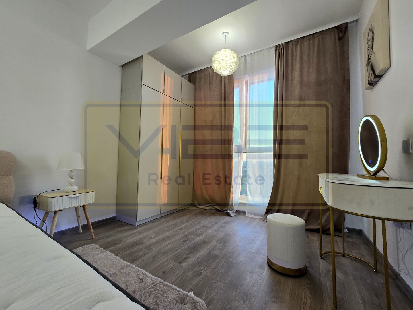 Copou- 3 camere 2 bai- decomandat- modern- parcare subterana - Poză 14