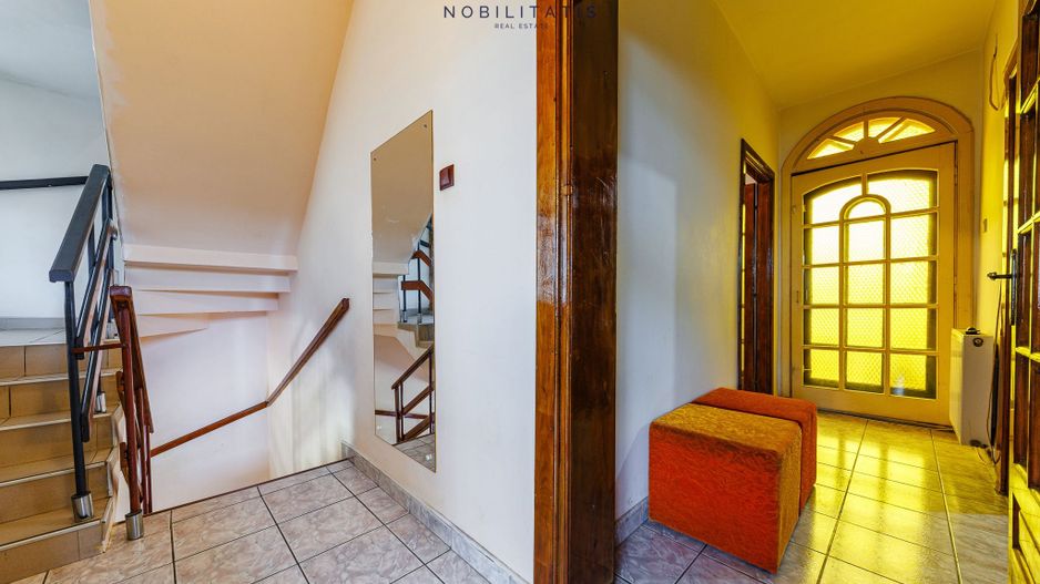 Vânzare casă individuală cu potențial extraordinar în Dumbrăvița - Poză 17