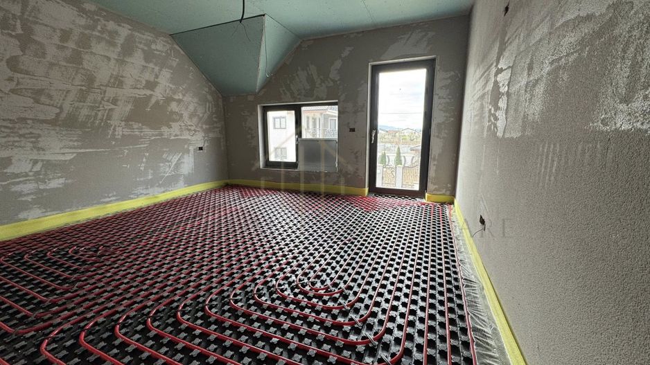 Casa individuala de Vanzare - Cartier Andrasesti - Poză 18