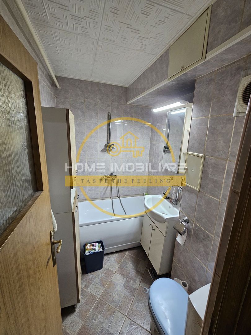 Apartament cu 3 camere/ 53mp/ zona Podu Ros - Poză 6