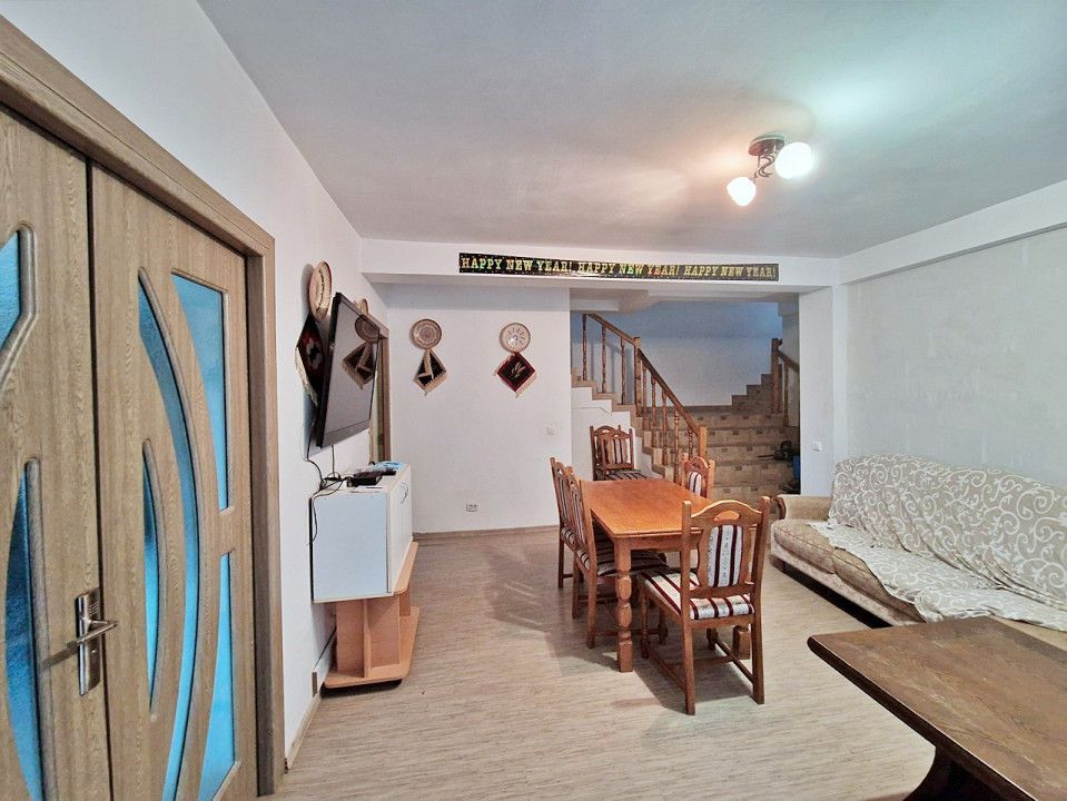 Vanzare vila deosebita, 7 camere, Labusesti-Uiasca - Poză 7