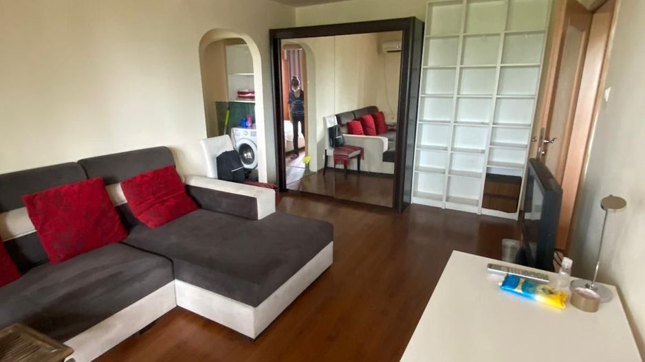 APARTAMENT 2 CAMERE | ETAJ 2 | METROU BASARAB - Poză 1