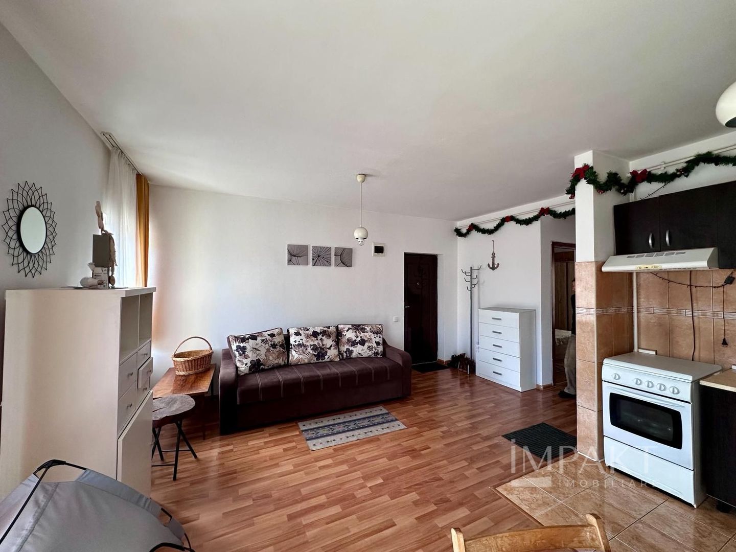 3 camere de inchiriat Floresti, 60 mp, 2 balcoane, parcare - Poză 1