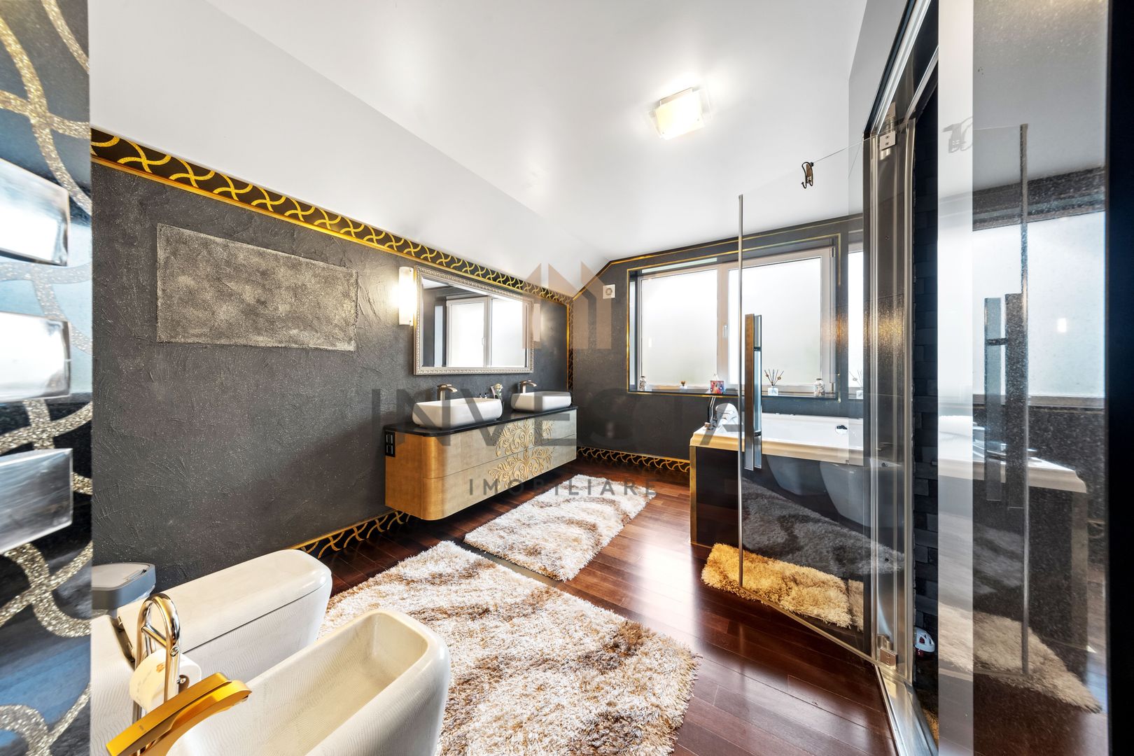 Vila cu teren de 1081 mp in cartierul Andrei Muresanu! - Poză 17