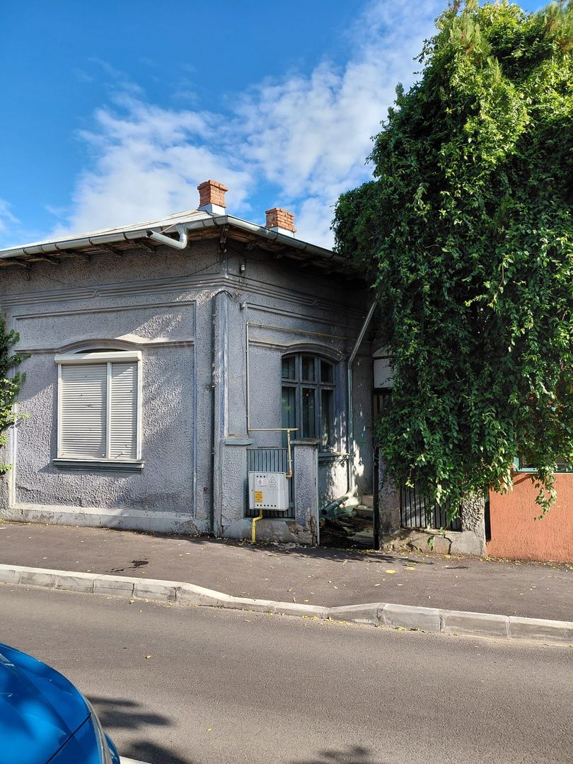 Casa 240mp Teren cu dublu acces Str. Calugareni si Str. Dunarii Giurgiu - Poză 9